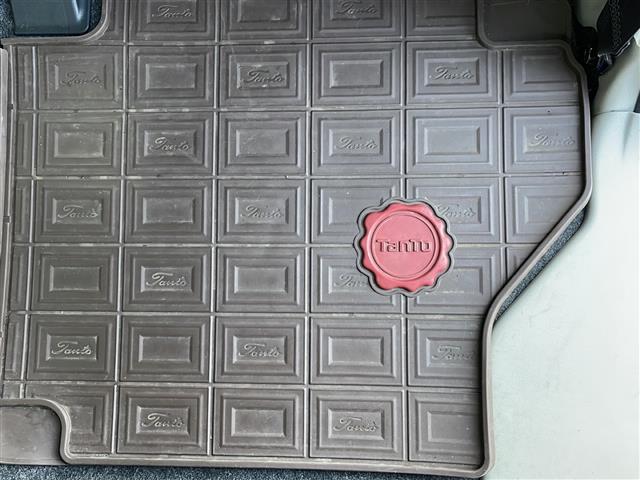 タント X ホワイトアクセントSAIII /4WD/禁煙/社外ナビ CD/BT/DVD/フルセグ/SD/USB/片側電動ドア/衝突軽減ブレーキ/横滑り防止/アイドリングストップ/運転席シートヒーター/オートライト(32枚目)