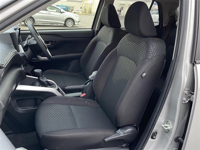 ライズ X /寒冷地仕様/社外ナビ CD/DVD/BT/SD/USB/フルセグ/バックカメラ/前席シートヒーター/オートライト/オートハイビーム/4WD/禁煙車/衝突軽減ブレーキ/アイドリングストップ(21枚目)