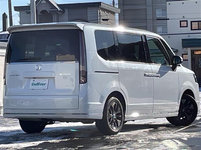 ステップワゴン スパーダ　／４ＷＤ／禁煙車／寒冷地仕様／社外ナビ／両側電動スライドドア／パワーテールゲート／前席シートヒーター／ワイパーデアイサー／バックカメラ／前後コーナーセンサー／ＣＭＢＳ／路外逸脱抑制機能／ガソリンターボ（35枚目）