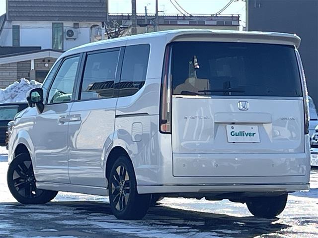 ステップワゴン スパーダ　／４ＷＤ／禁煙車／寒冷地仕様／社外ナビ／両側電動スライドドア／パワーテールゲート／前席シートヒーター／ワイパーデアイサー／バックカメラ／前後コーナーセンサー／ＣＭＢＳ／路外逸脱抑制機能／ガソリンターボ（42枚目）