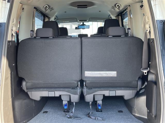 セレナ ハイウェイスターＶ　４ＷＤ／禁煙車／ワンオーナー／社外ナビ／全方位カメラ／前後ドライブレコーダー／デジタルインナーミラー／純正エンジンスターター／両側パワースライドドア／オートエアコン／革巻きステアリング／オートライト（29枚目）