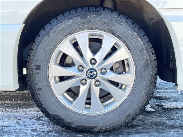 セレナ ハイウェイスターＶ　４ＷＤ／禁煙車／ワンオーナー／社外ナビ／全方位カメラ／前後ドライブレコーダー／デジタルインナーミラー／純正エンジンスターター／両側パワースライドドア／オートエアコン／革巻きステアリング／オートライト（33枚目）