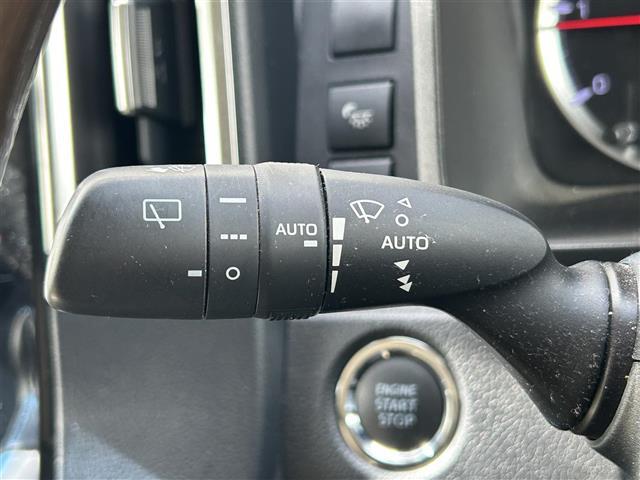 グランエース プレミアム 純正ディスプレイオーディオ(AM/FM/BT/Miracast)/全方位カメラ/ドラレコ/レーダークルーズコントロール/両側パワスラ/ETC/LED/レザーシート/シートヒーター/オットマン/純正AW(9枚目)