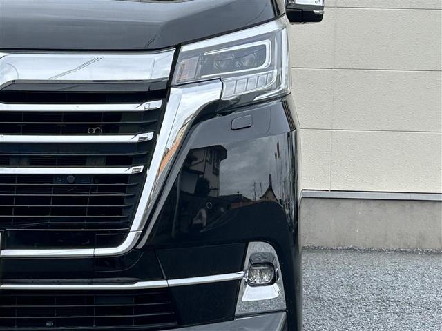 グランエース プレミアム 純正ディスプレイオーディオ(AM/FM/BT/Miracast)/全方位カメラ/ドラレコ/レーダークルーズコントロール/両側パワスラ/ETC/LED/レザーシート/シートヒーター/オットマン/純正AW(18枚目)