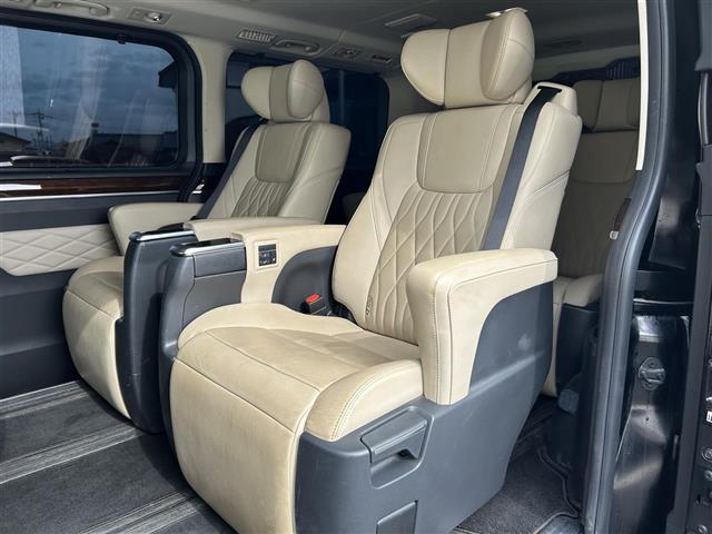 グランエース プレミアム 純正ディスプレイオーディオ(AM/FM/BT/Miracast)/全方位カメラ/ドラレコ/レーダークルーズコントロール/両側パワスラ/ETC/LED/レザーシート/シートヒーター/オットマン/純正AW(24枚目)