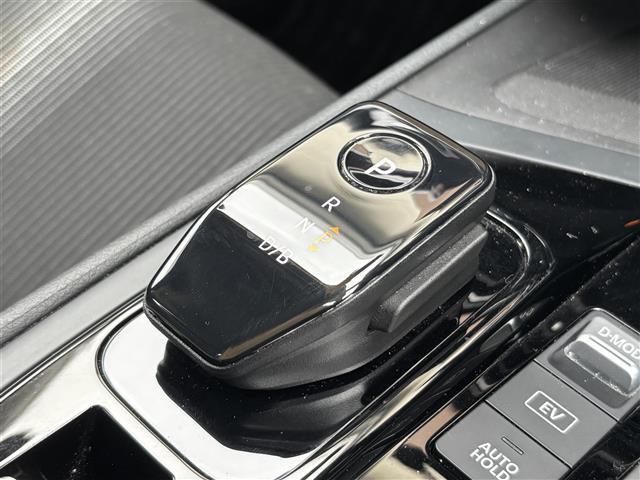 ノート Ｘ　アラウンドビューモニター／プロパイロット／純正メモリナビ／全方位カメラ／ドラレコ／追従型クルコン／ビルトインＥＴＣ／ＬＥＤヘッドライト／フルセグＴＶ／Ｂｌｕｅｔｏｏｔｈ／純正ＡＷ／Ｗエアバック（28枚目）