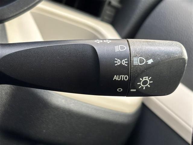 ムーヴ Xターボ SAII 純正メモリナビ(AM/FM/CD/DVD)/保証書/バックカメラ/ビルトインETC/前方ドライブレコーダー/プッシュスタート/純正フロアマット/純正アルミホイール/純正ドアバイザー(8枚目)