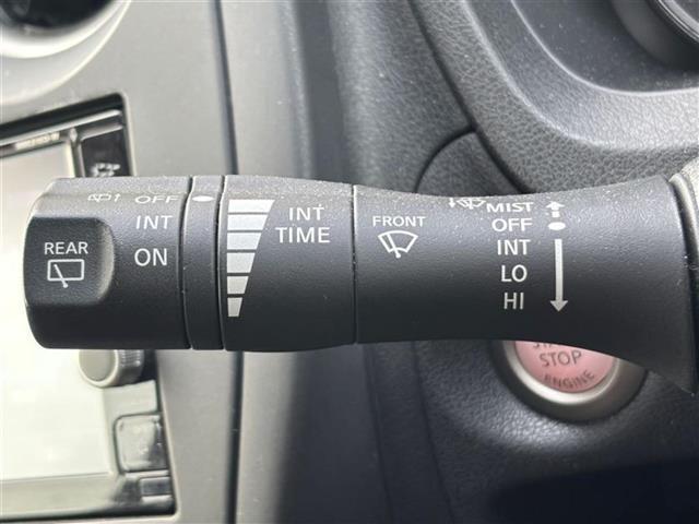 ノート Ｘ　Ｖセレクション＋セーフティＩＩ　純正ＳＤナビ（ＣＤ／ＤＶＤ／ＢＴ／ｉＰｏｄ／ＡＵＸ）／前方ドライブレコーダー／ビルトインＥＴＣ／ワンセグＴＶ／ミュージックサーバー＆プレイヤー接続／前後コーナーセンサー／Ｗエアバック／レーンキープアシ（8枚目）