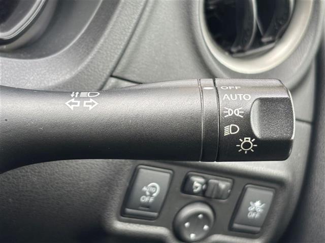 ノート Ｘ　Ｖセレクション＋セーフティＩＩ　純正ＳＤナビ（ＣＤ／ＤＶＤ／ＢＴ／ｉＰｏｄ／ＡＵＸ）／前方ドライブレコーダー／ビルトインＥＴＣ／ワンセグＴＶ／ミュージックサーバー＆プレイヤー接続／前後コーナーセンサー／Ｗエアバック／レーンキープアシ（9枚目）