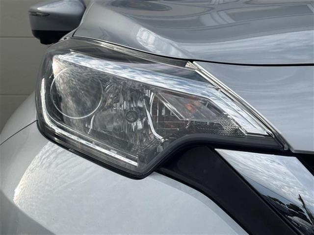 ノート Ｘ　Ｖセレクション＋セーフティＩＩ　純正ＳＤナビ（ＣＤ／ＤＶＤ／ＢＴ／ｉＰｏｄ／ＡＵＸ）／前方ドライブレコーダー／ビルトインＥＴＣ／ワンセグＴＶ／ミュージックサーバー＆プレイヤー接続／前後コーナーセンサー／Ｗエアバック／レーンキープアシ（18枚目）