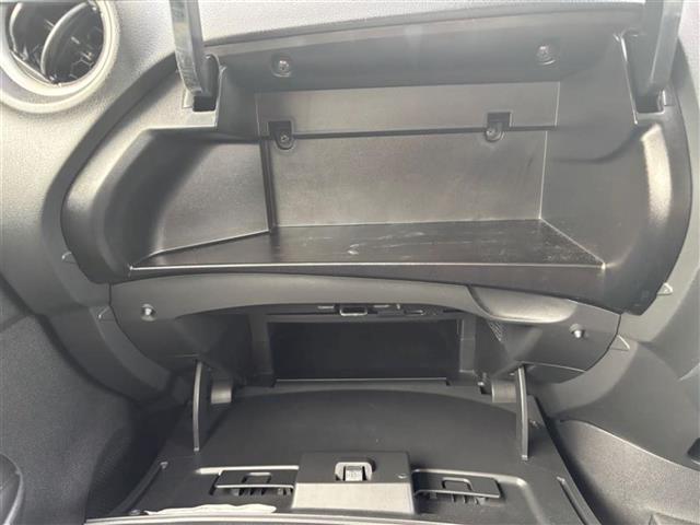 ノート Ｘ　Ｖセレクション＋セーフティＩＩ　純正ＳＤナビ（ＣＤ／ＤＶＤ／ＢＴ／ｉＰｏｄ／ＡＵＸ）／前方ドライブレコーダー／ビルトインＥＴＣ／ワンセグＴＶ／ミュージックサーバー＆プレイヤー接続／前後コーナーセンサー／Ｗエアバック／レーンキープアシ（38枚目）