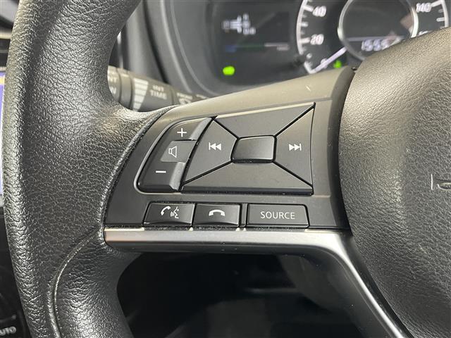 ノート ｅ－パワー　Ｘ　純正ナビ（ＴＶ／Ｂｌｕｅｔｏｏｔｈ／ＣＤ／ＤＶＤ）／全方位カメラ／前方ドライブレコーダー／ＥＴＣ／コーナーセンサー／衝突軽減防止装置／横滑り防止装置／パーキングセンサー／純正フロアマット／スペアキー（8枚目）