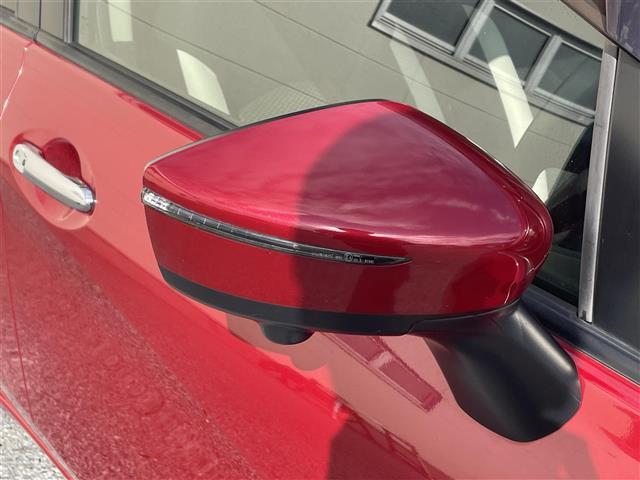 ノート ｅ－パワー　Ｘ　純正ナビ（ＴＶ／Ｂｌｕｅｔｏｏｔｈ／ＣＤ／ＤＶＤ）／全方位カメラ／前方ドライブレコーダー／ＥＴＣ／コーナーセンサー／衝突軽減防止装置／横滑り防止装置／パーキングセンサー／純正フロアマット／スペアキー（19枚目）