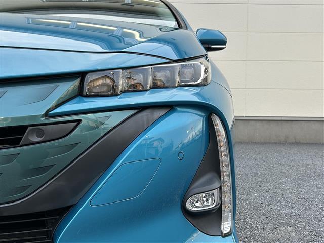 プリウスＰＨＶ Ａレザーパッケージ　ワンオーナー／保証書／オプション１７インチ純正アルミホイール／ブラインドスポットモニター／パーキングアシスト／ステアリングヒーター／ＤＮ席シートヒーター／純正ナビ（ＡＭ／ＦＭ／Ｂｌｕｅｔｏｏｔｈ／ＴＶ（21枚目）