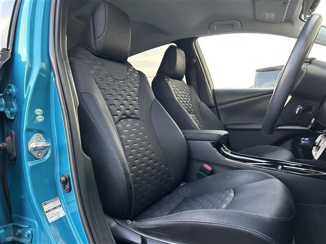 プリウスＰＨＶ Ａレザーパッケージ　ワンオーナー／保証書／オプション１７インチ純正アルミホイール／ブラインドスポットモニター／パーキングアシスト／ステアリングヒーター／ＤＮ席シートヒーター／純正ナビ（ＡＭ／ＦＭ／Ｂｌｕｅｔｏｏｔｈ／ＴＶ（24枚目）