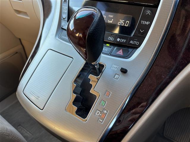 アルファード 240G 社外ナビ(FM/AM/CD/DVD/TV/Bluetooth) バックカメラ フリップダウンモニター クルーズコントロール パワーシート(D/N席) ETC オットマン(N席/2列目) 純正AW(29枚目)