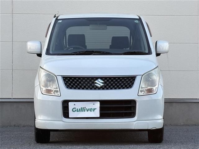 ワゴンR FTリミテッド 純正カーオーディオ(AM/FM/CD)/社外エアロ(フロント/サイド/リア/リアアンダー)/社外アルミホイール/ベンチシート/スマートキー/パワーステアリング/Wエアバック/社外フロアマット(8枚目)