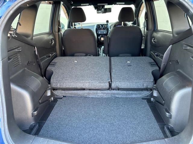 ノート ｅ－パワーオーテック　純正ナビ／フルセグＴＶアラウンドビューモニター／ドライブレコーダー／コーナーセンサー／ＥＴＣ／純正フロアマット／社外アルミホイール／プッシュスタート／ＬＥＤヘッドライト／クルーズコントロール（27枚目）