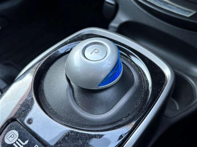 ノート ｅ－パワーオーテック　純正ナビ／フルセグＴＶアラウンドビューモニター／ドライブレコーダー／コーナーセンサー／ＥＴＣ／純正フロアマット／社外アルミホイール／プッシュスタート／ＬＥＤヘッドライト／クルーズコントロール（29枚目）