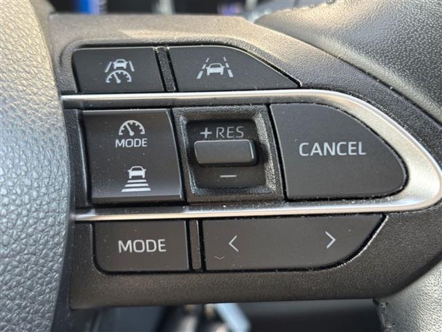 ノア ハイブリッドＺ　純正メモリナビ（ＡＭ／ＦＭ／ＣＤ／ＵＳＢ／フルセグ）／バックカメラ／前後ドライブレコーダー／追従型クルーズコントロール／両側パワースライドドア／後席モニタ－／ＥＴＣ２．０／ＬＥＤヘッドライト（9枚目）