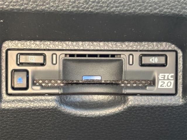 ノア ハイブリッドＺ　純正メモリナビ（ＡＭ／ＦＭ／ＣＤ／ＵＳＢ／フルセグ）／バックカメラ／前後ドライブレコーダー／追従型クルーズコントロール／両側パワースライドドア／後席モニタ－／ＥＴＣ２．０／ＬＥＤヘッドライト（28枚目）