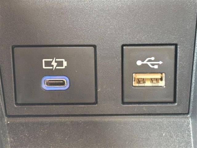 ノア ハイブリッドＺ　純正メモリナビ（ＡＭ／ＦＭ／ＣＤ／ＵＳＢ／フルセグ）／バックカメラ／前後ドライブレコーダー／追従型クルーズコントロール／両側パワースライドドア／後席モニタ－／ＥＴＣ２．０／ＬＥＤヘッドライト（36枚目）