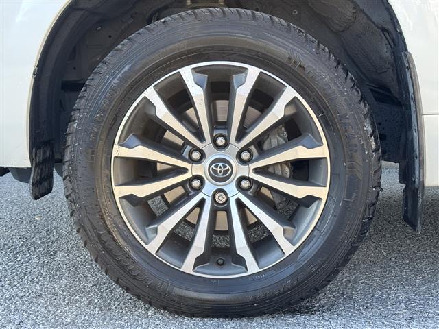 ランドクルーザープラド TZ-G 純正ナビ(AM/FM/CD/DVD/USB/Bluetooth/フルセグ)/全方位カメラ/前方ドライブレコーダー/前後コーナーセンサー/追従型クルコン/ETC2.0/SoundWaveセキュリティ(21枚目)