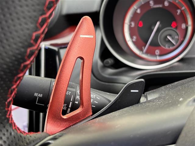スイフトスポーツ ベースグレード　純正ナビ　（ＣＤ／ＤＶＤ／ＴＶ／Ｂｌｕｅｔｏｏｔｈ）／全方位カメラ／追従クルーズコントロール／前後ドライブレコーダー／シートヒーター／社外エアロ／パドルシフト／スペアキー（8枚目）