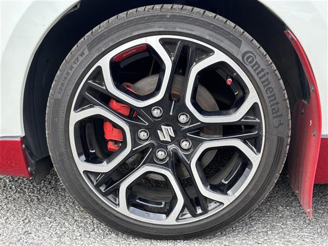 スイフトスポーツ ベースグレード　純正ナビ　（ＣＤ／ＤＶＤ／ＴＶ／Ｂｌｕｅｔｏｏｔｈ）／全方位カメラ／追従クルーズコントロール／前後ドライブレコーダー／シートヒーター／社外エアロ／パドルシフト／スペアキー（25枚目）