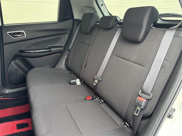 スイフトスポーツ ベースグレード　純正ナビ　（ＣＤ／ＤＶＤ／ＴＶ／Ｂｌｕｅｔｏｏｔｈ）／全方位カメラ／追従クルーズコントロール／前後ドライブレコーダー／シートヒーター／社外エアロ／パドルシフト／スペアキー（29枚目）