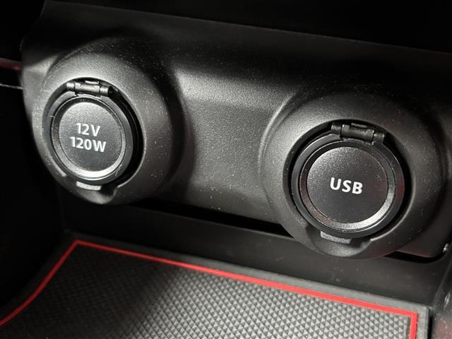 スイフトスポーツ ベースグレード　純正ナビ　（ＣＤ／ＤＶＤ／ＴＶ／Ｂｌｕｅｔｏｏｔｈ）／全方位カメラ／追従クルーズコントロール／前後ドライブレコーダー／シートヒーター／社外エアロ／パドルシフト／スペアキー（39枚目）