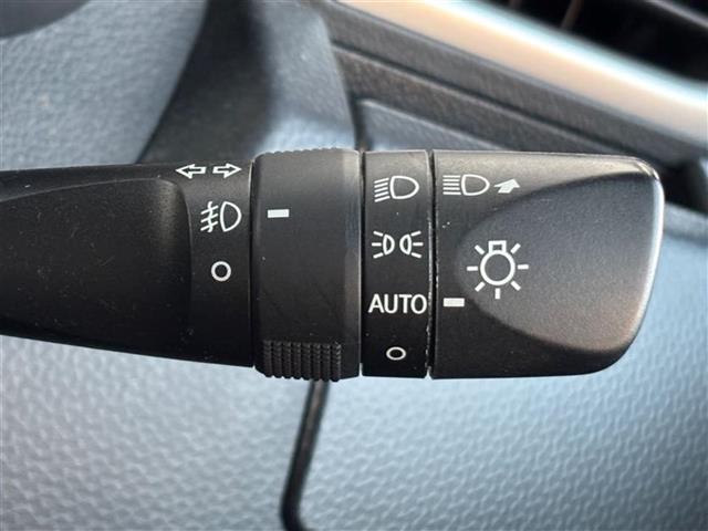 ルーミー カスタムＧ－Ｔ　純正ナビ（ＡＭ／ＦＭ／ＣＤ／Ｂｌｕｅｔｏｏｔｈ／フルセグ）／バックカメラ／フロントエアロ／前方ドライブレコーダー／クルーズコントロール／両側パワースライドドア／ビルトインＥＴＣ２．０／ＬＥＤライト（12枚目）