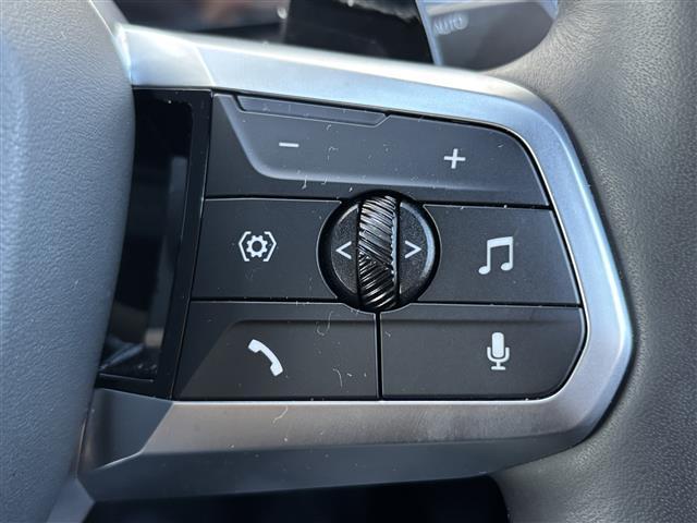 Ｘ２ ｘＤｒｉｖｅ　２０ｉ　Ｍスポーツ　純正ナビ／コネクティッドドライブ／全方位カメラ／ドライブレコーダー／ＥＴＣ／純正フロアマット／アンビエントライト／純正フロアマット／純正アルミホイール／電動リアゲート／ＬＥＤヘッドライト（11枚目）