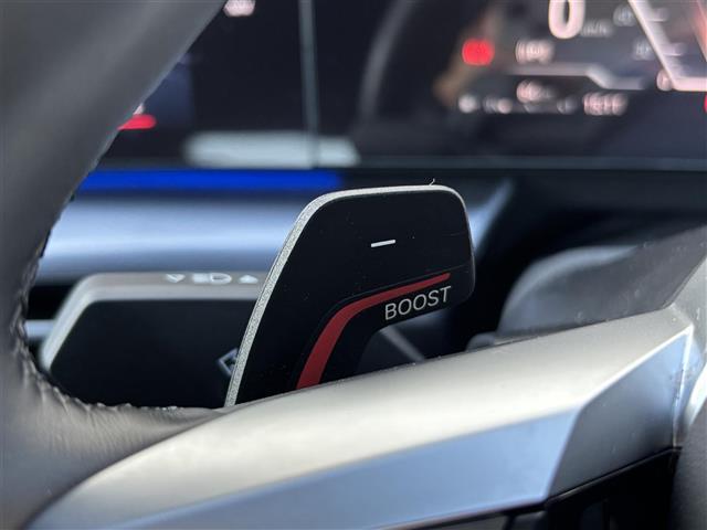 Ｘ２ ｘＤｒｉｖｅ　２０ｉ　Ｍスポーツ　純正ナビ／コネクティッドドライブ／全方位カメラ／ドライブレコーダー／ＥＴＣ／純正フロアマット／アンビエントライト／純正フロアマット／純正アルミホイール／電動リアゲート／ＬＥＤヘッドライト（12枚目）