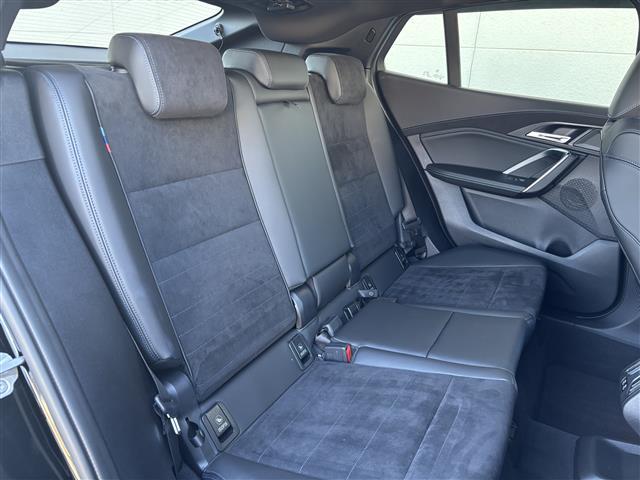 Ｘ２ ｘＤｒｉｖｅ　２０ｉ　Ｍスポーツ　純正ナビ／コネクティッドドライブ／全方位カメラ／ドライブレコーダー／ＥＴＣ／純正フロアマット／アンビエントライト／純正フロアマット／純正アルミホイール／電動リアゲート／ＬＥＤヘッドライト（26枚目）