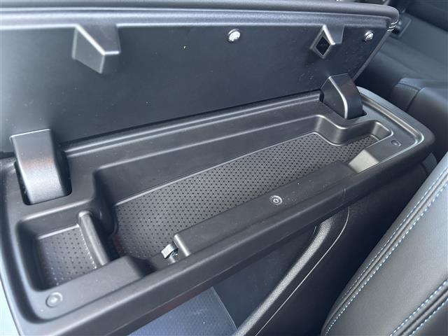 Ｘ２ ｘＤｒｉｖｅ　２０ｉ　Ｍスポーツ　純正ナビ／コネクティッドドライブ／全方位カメラ／ドライブレコーダー／ＥＴＣ／純正フロアマット／アンビエントライト／純正フロアマット／純正アルミホイール／電動リアゲート／ＬＥＤヘッドライト（37枚目）