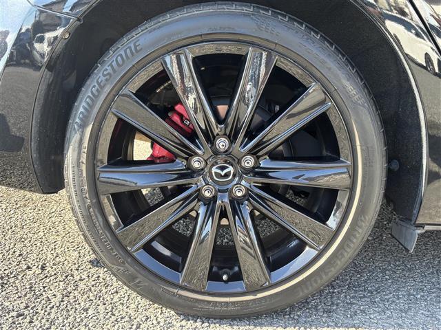 ＭＡＺＤＡ６セダン ＸＤ　ブラックトーンエディション　ブラックトーンエディション特別仕様車／純正ナビ（ＡＭ／ＦＭ／ＣＤ／ＤＶＤ／ＵＳＢ／ＡＵＸ／Ｂｌｕｅｔｏｏｔｈ／ＴＶ）／Ｂｏｓｅサウンド／全方位カメラ／前後ドライブレコーダー／追従型クルーズコントロール（22枚目）