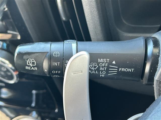 デリカＤ：５ ローデスト　Ｄ　パワーパッケージ　メーカオプションナビ（ＡＭ／ＦＭ／ｉＰｏｄ／Ｂｌｕｅｔｏｏｔｈ／フルセグＴＶ）／ブルバー／リアラダー／ルーフレール／バックカメラ／クルーズコントロール／両側パワースライドドア／ＥＴＣ／／シートヒーター（8枚目）