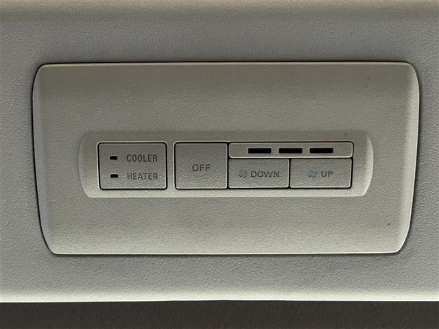 デリカＤ：５ ローデスト　Ｄ　パワーパッケージ　メーカオプションナビ（ＡＭ／ＦＭ／ｉＰｏｄ／Ｂｌｕｅｔｏｏｔｈ／フルセグＴＶ）／ブルバー／リアラダー／ルーフレール／バックカメラ／クルーズコントロール／両側パワースライドドア／ＥＴＣ／／シートヒーター（34枚目）