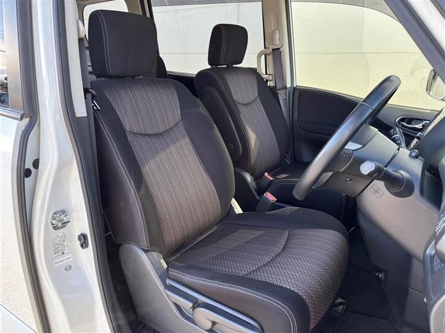 セレナ ハイウェイスターG S-HVアドバンスドセーフティ 純正ナビ(CD/DVD/USB/Bluetooth/ワンセグ)/アラウンドビューモニター/サイドエアロ/クルーズコントロール/両側パワスラ/ETC/LEDヘッドライト/後席モニター/社外スタッドレス付(22枚目)