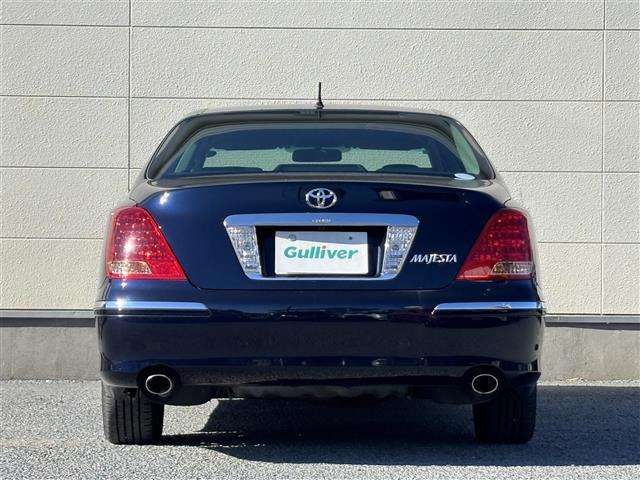 クラウンマジェスタ Ａタイプ　純正ナビ（ＡＭ／ＦＭ／ＣＤ／ＤＶＤ／ＭＤ）／バックカメラ／クルーズコントロール／ビルトインＥＴＣ／パワーシート／パワーバックドア／プッシュスタート／保証書／オートライト／純正ＡＷ／純正ドアバイザー（15枚目）