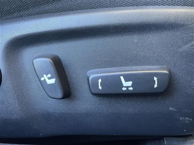 �y�p���[�V�[�g�i�d���V�[�g�j�z�V�[�g��d���ŁA�O��ɃX���C�h�܂��͏㉺�̍����Ȃǂ𒲐����邱�Ƃ��ł��܂��I�ׂ���������X�C�b�`��łł���̂ŁA�ƂĂ��֗��ł��B