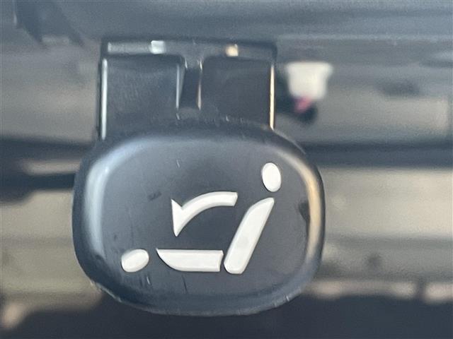 アテンザセダン ２５Ｓ　Ｌパッケージ　純正メモリナビ（ＡＭ／ＦＭ／ＣＤ／ＤＶＤ／Ｂｌｕｅｔｏｏｔｈ／ワンセグ）／バックカメラ／クルーズコントロール／ＥＴＣ／レザーシート／ヒートシーター／ハンドルヒーター／ヘッドアップディスプレイ／社外ＡＷ（26枚目）