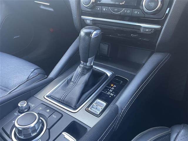 アテンザセダン ２５Ｓ　Ｌパッケージ　純正メモリナビ（ＡＭ／ＦＭ／ＣＤ／ＤＶＤ／Ｂｌｕｅｔｏｏｔｈ／ワンセグ）／バックカメラ／クルーズコントロール／ＥＴＣ／レザーシート／ヒートシーター／ハンドルヒーター／ヘッドアップディスプレイ／社外ＡＷ（27枚目）