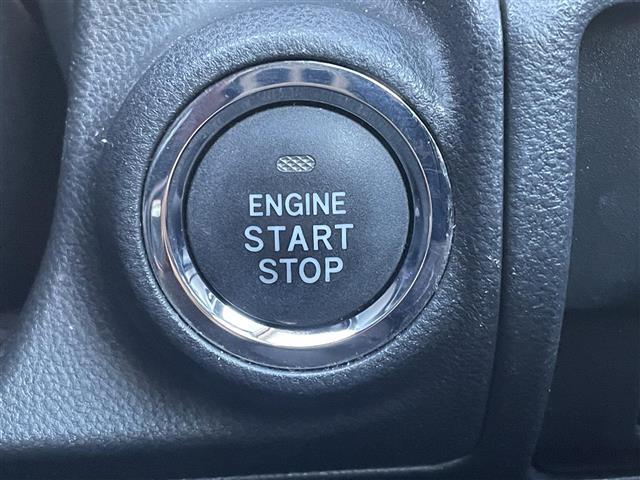 �y�X�}�[�g�L�[�i�G���W���X�^�[�g�X�g�b�v�X�C�b�`�j�z�X�}�[�g�L�[�i�d�q�L�[�j�������Ă���΁A�X�C�b�`�����������ŃG���W���������邱�Ƃ��ł��܂�