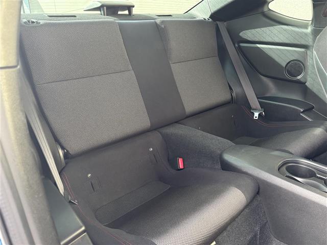 BRZ S 社外HDDナビ(型式:CN-H500WD)(AM/FM/CD/BT)/フルセグテレビ/BLITZ車高調/STIフルエアロ/社外チタンマフラー/社外アルミホイール/バックカメラ/プッシュスタート/パドル(24枚目)