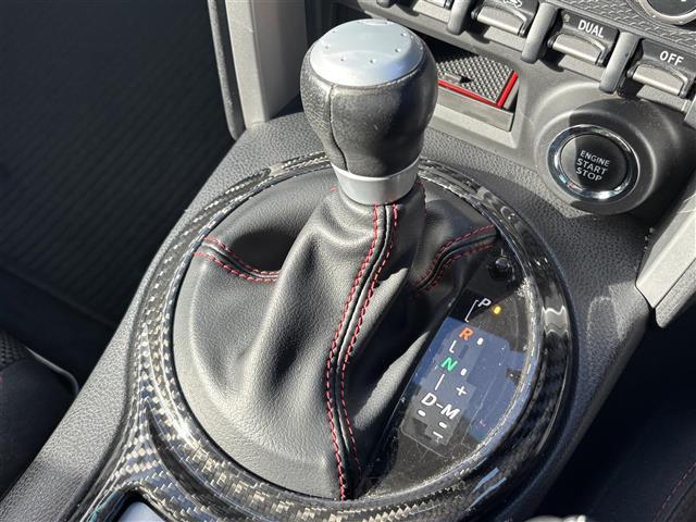 BRZ S 社外HDDナビ(型式:CN-H500WD)(AM/FM/CD/BT)/フルセグテレビ/BLITZ車高調/STIフルエアロ/社外チタンマフラー/社外アルミホイール/バックカメラ/プッシュスタート/パドル(28枚目)