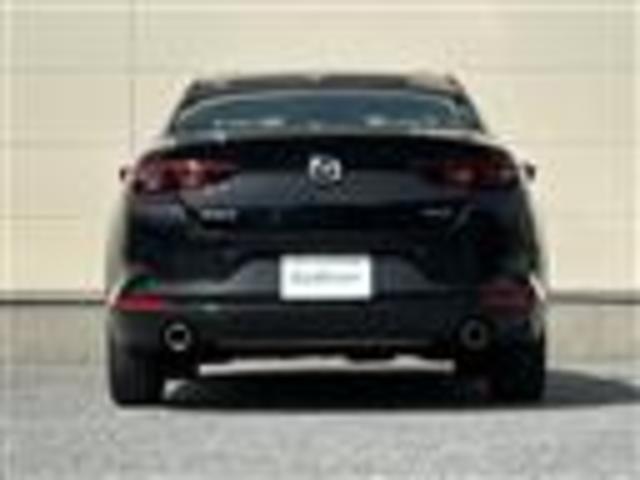 ＭＡＺＤＡ３セダン Ｘ　Ｌパッケージ　メーカーＯＰナビ／ＨＤＭＩ／フルセグテレビ／バックカメラ／ビルトインＥＴＣ／プッシュスタート／シートヒーター／ハンドルヒーター／パワーシー／レーダークルーズコントロール／ＢＯＳＥサウンド／革シート（16枚目）