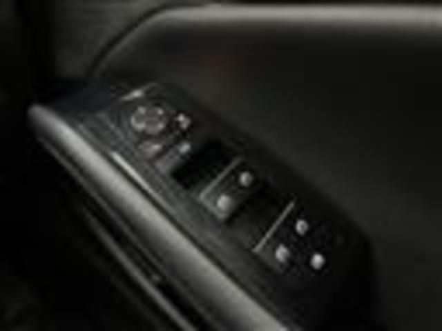 ＭＡＺＤＡ３セダン Ｘ　Ｌパッケージ　メーカーＯＰナビ／ＨＤＭＩ／フルセグテレビ／バックカメラ／ビルトインＥＴＣ／プッシュスタート／シートヒーター／ハンドルヒーター／パワーシー／レーダークルーズコントロール／ＢＯＳＥサウンド／革シート（37枚目）