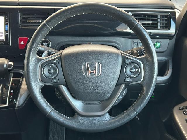 ステップワゴンスパーダ スパーダ ホンダセンシング 純正ナビ/バックカメラ/両側パワースライド/前方ドライブレコーダー/ホンダセンシング/ビルトインETC/レーダークルーズコントロール/LEDヘッドライト/後部座席モニター/USB入力端子/三列シート(7枚目)